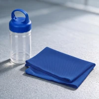 синий