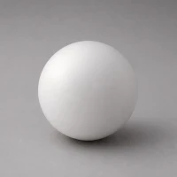 белый